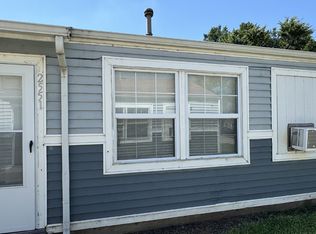 2551 N Park Pl, Wichita, KS 67204