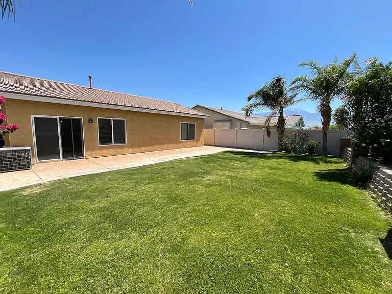64250 Silver Star Ave — Photo 35