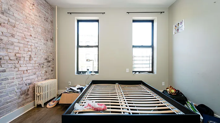 Rented by Nooklyn NYC LLC | media 8