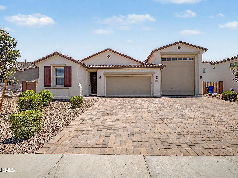 1st image of 913 S 108TH Avenue
