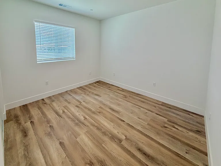 6991 Del Rosa Ave — Photo 7