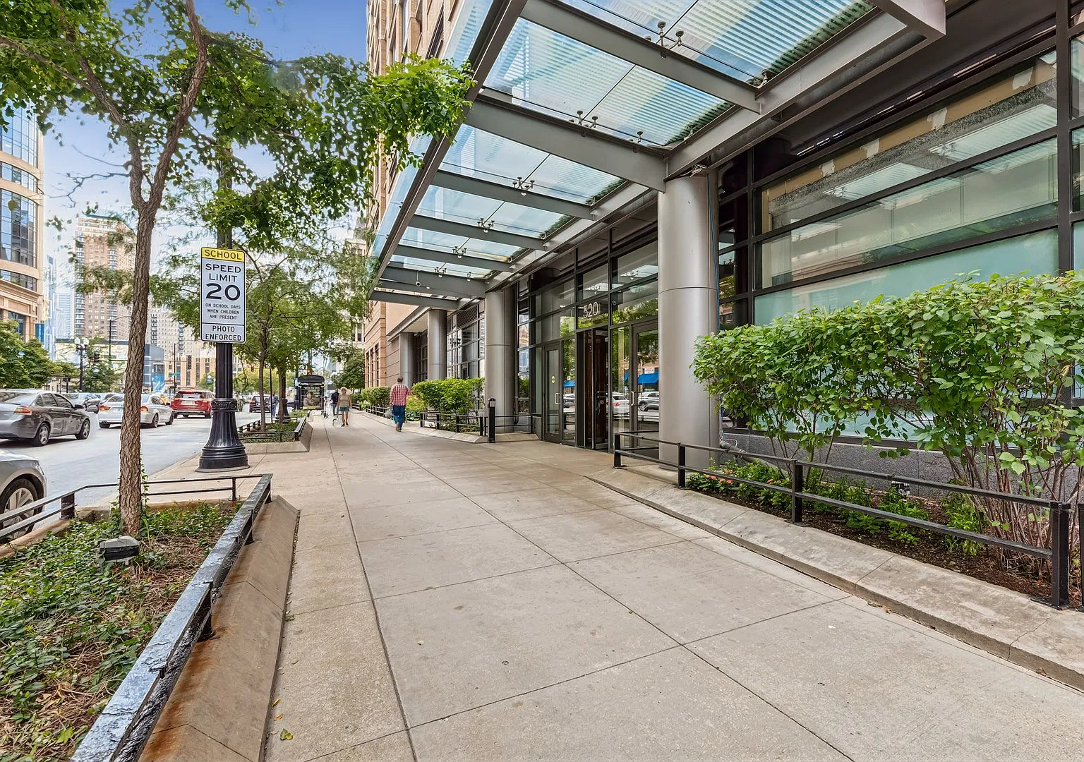 1 bed, 1080 sqft, $2,500 — Photo 2