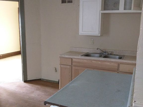 4th image of 2615-17 N 24th Pl #2615