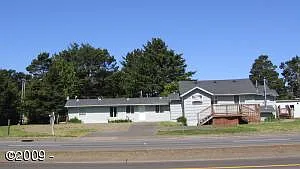 3765 N Highway 101 photo 1