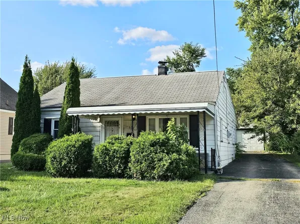 866 E Florida Ave, Youngstown, OH 44502