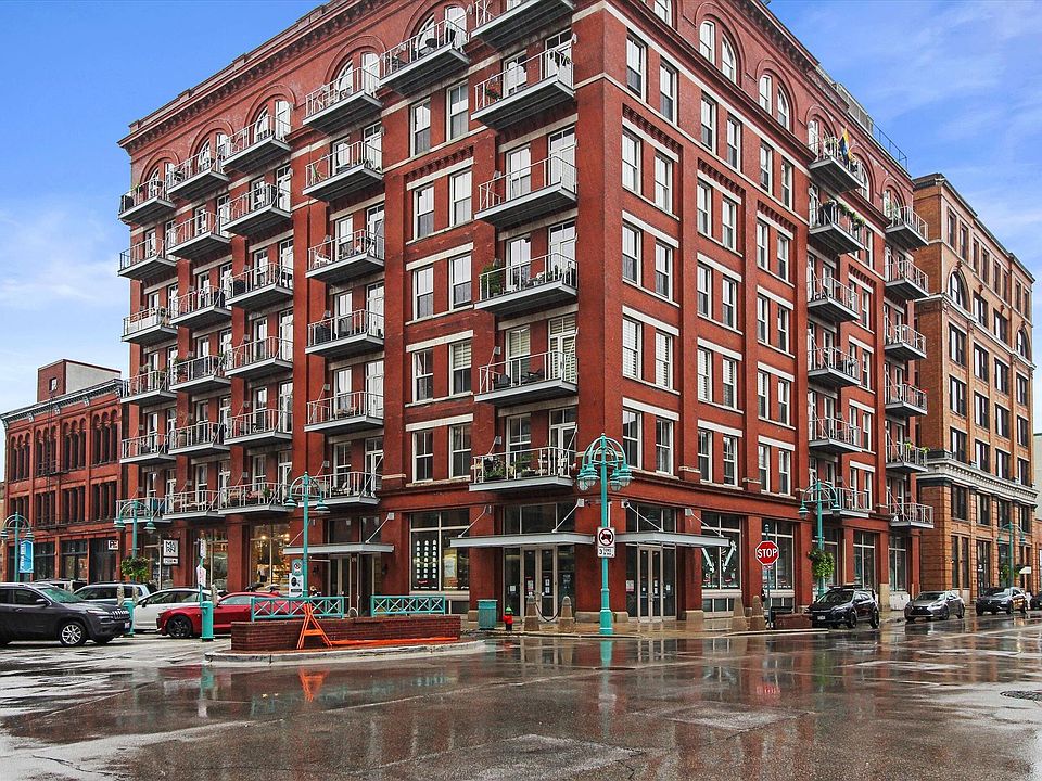 1st image of 191 N Broadway Unit 605