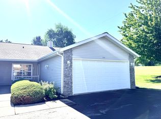 5241 Diane Dr, Rockford, IL 61108