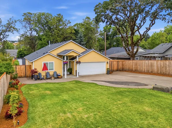 1267 Grant St, Philomath, OR 97370