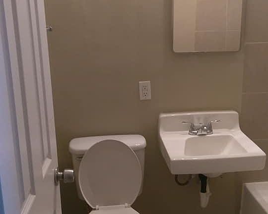5th image of 1224 E 89th St APT 2S