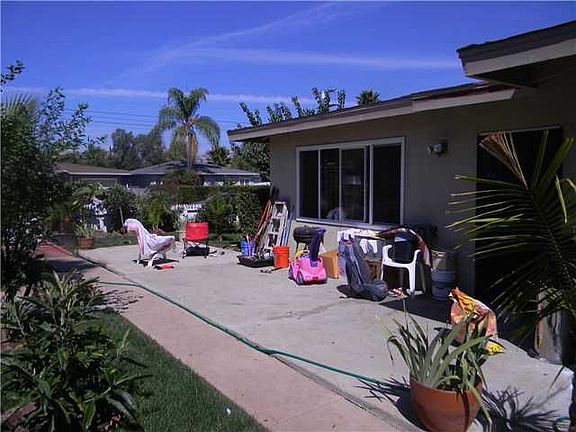5th image of 855 W 11th Ave