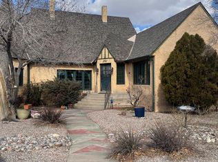 1701 Las Lomas Rd NE, Albuquerque, NM 87106