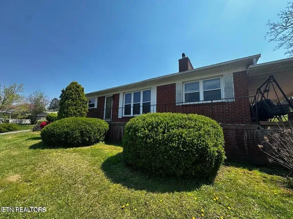 169 Oxford Cir, Harrogate, TN 37752