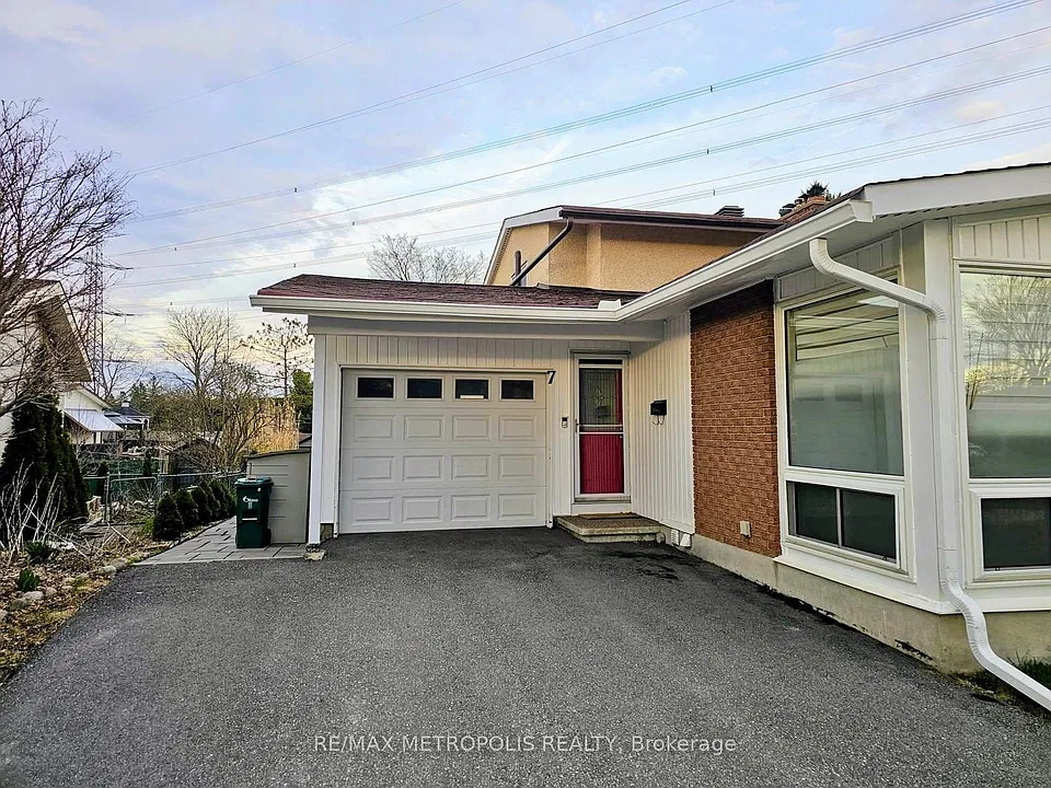 7 Medhurst Dr #BASEMENT