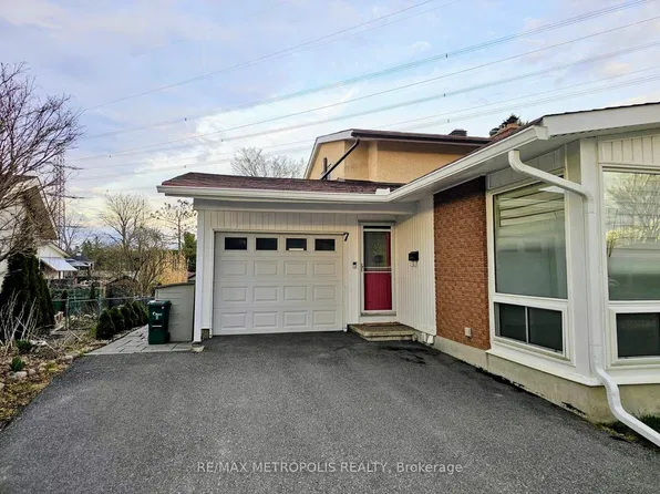 7 Medhurst Dr #Basement, Ottawa, ON K2G 3X7