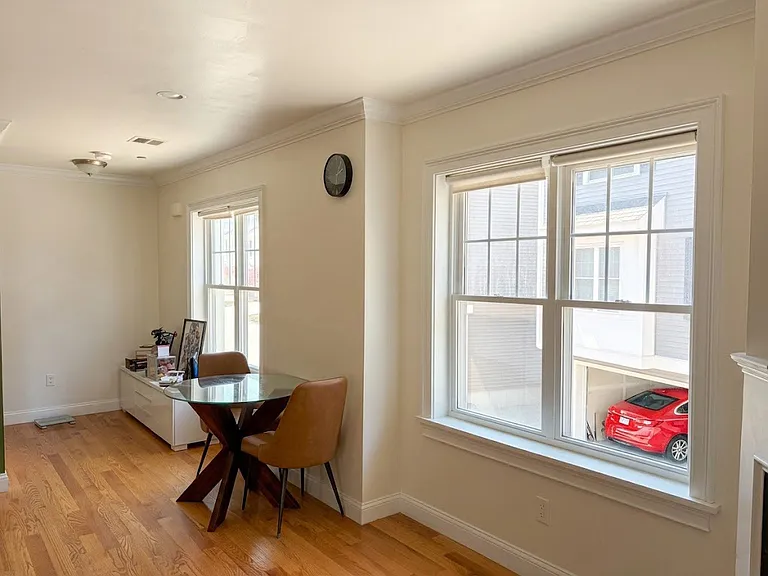 150 Quincy Ave #4E — Photo 8