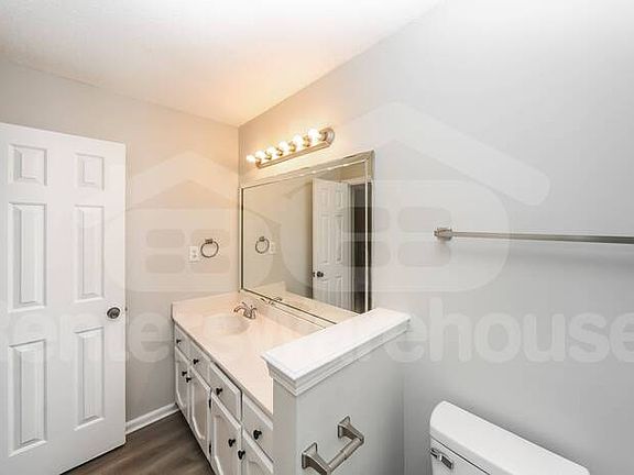 3rd image of 5743 Steffani Dr