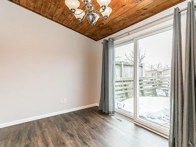 130 Harbet Ave NW — Photo 14