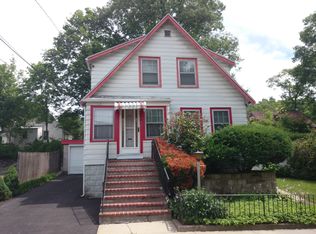 26 Edgemere Rd, West Roxbury, MA 02132