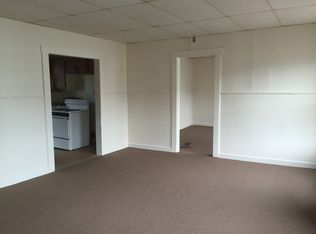 11 Park St APT 3, Springfield, VT 05156