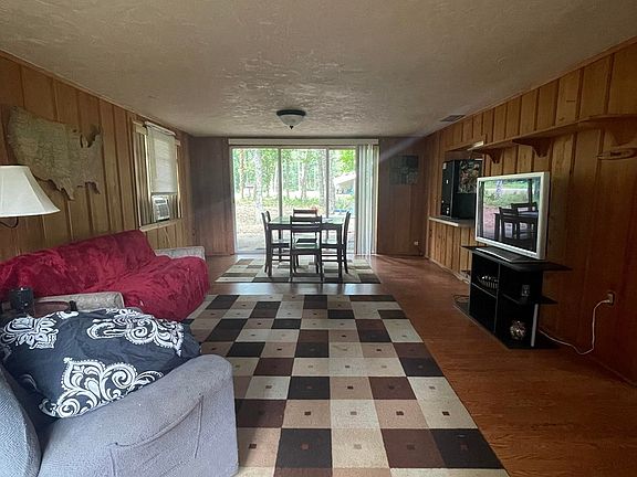 3rd image of 1385 Highway 349