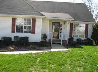 6334 White Tail Dr, Ooltewah, TN 37363