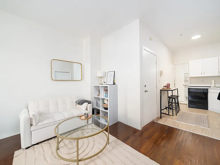 108 Adams St #3 — Photo 5