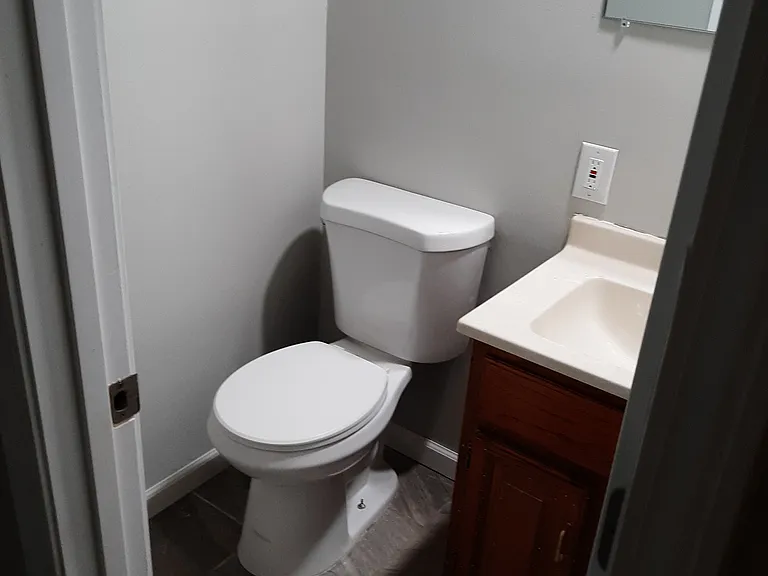 831 N Hamilton St #1 — Photo 7