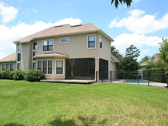 2nd image of 131313 Highland Glen Way E