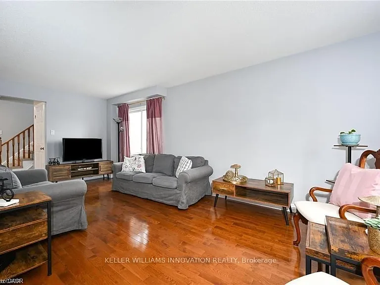 8 Buss Ct — Photo 12