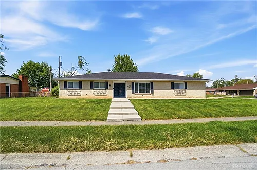 300 Highland Dr Photo 1