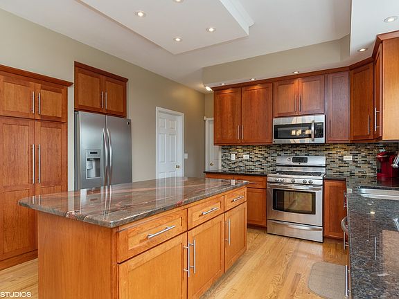5th image of 924 Asbury Dr