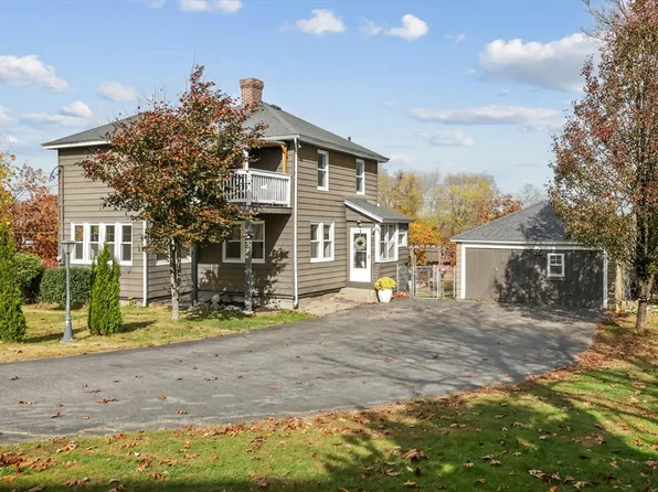 60 Collins St, Worcester, MA 01606