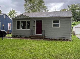 5 Manor Ct, Springfield, IL 62703