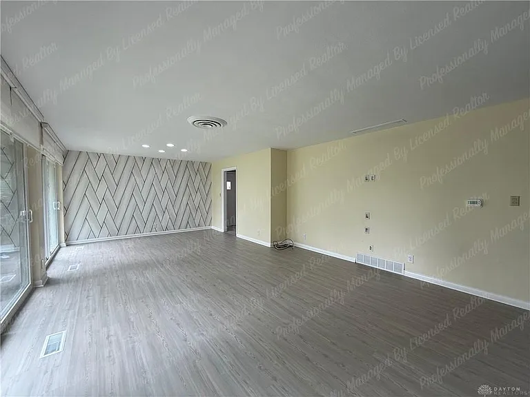 3776 Dorset Dr — Photo 7