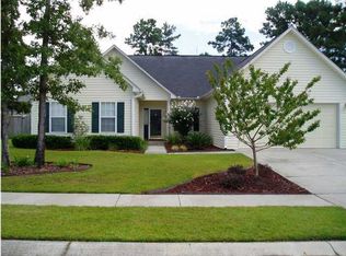 102 Applebee Ct, Goose Creek, SC 29445