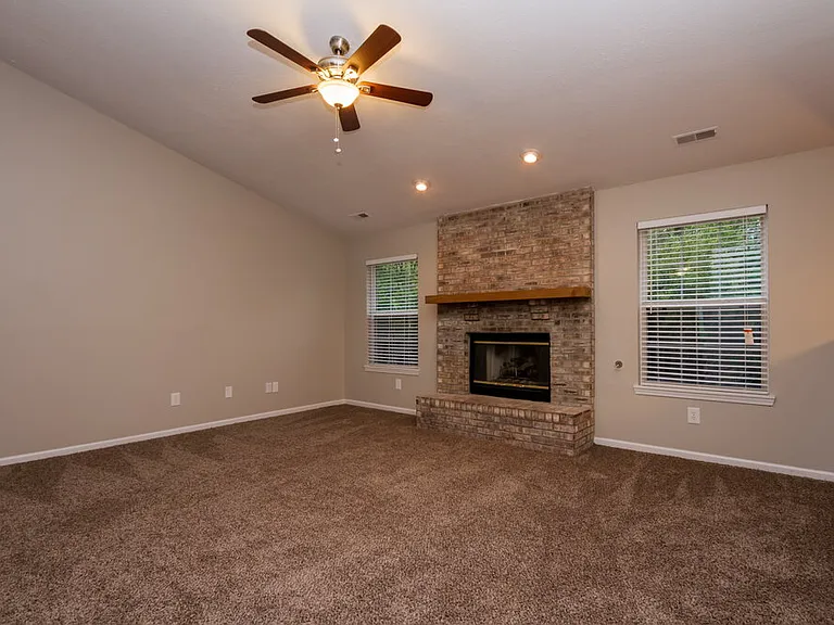 12044 Pepperwood Dr — Photo 4