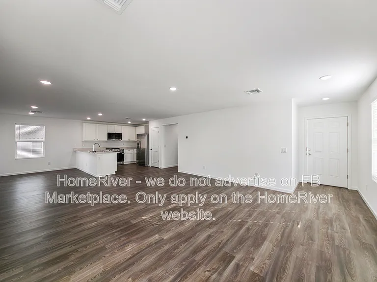1800 Yance Dr — Photo 8