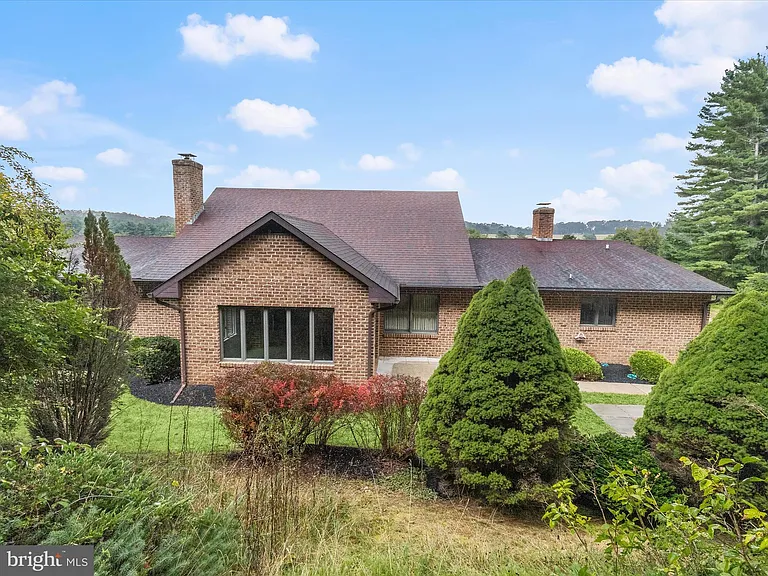 2177 Manchester Rd — Photo 40