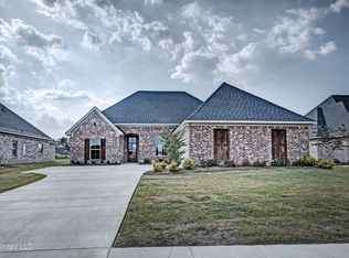 1107 Old Court Xing, Flowood, MS 39232