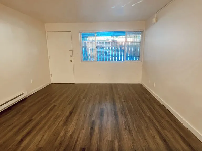 Summit Chalet — Photo 2