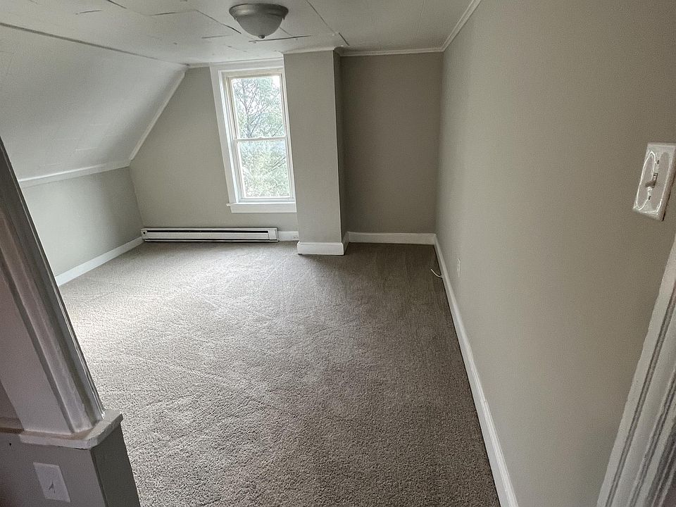 1st image of 40 S 4th St #3
