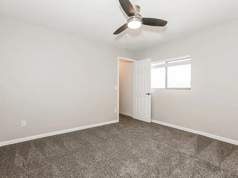 3933 S Illinois St — Photo 14