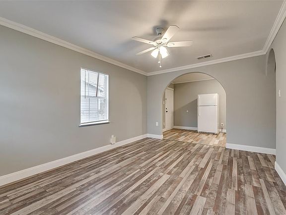 5th image of 5067 E Berry St