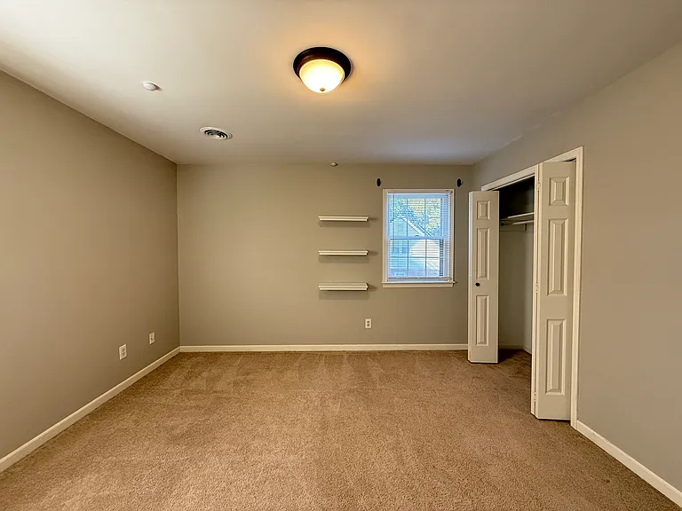 185 Heatherton Way — Photo 21