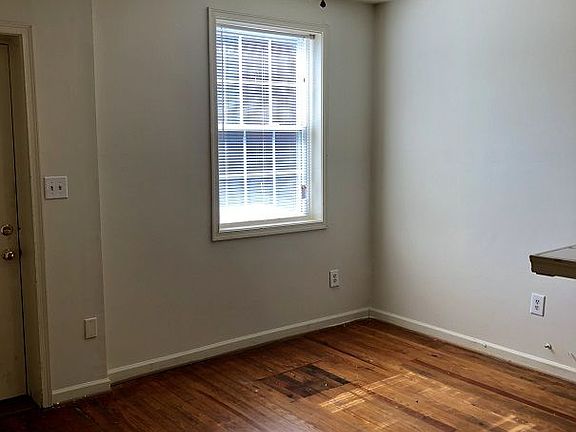 4th image of 710 Kinney St