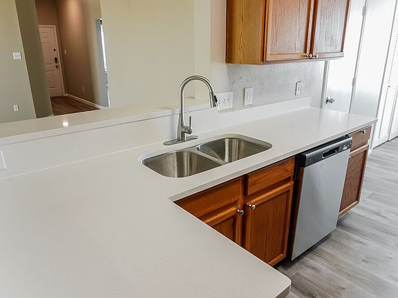 5th image of 5207 Riverwood Dr