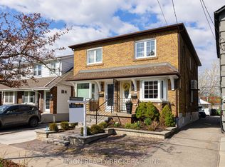 154 Blantyre Ave, Toronto, ON M1N 2R5