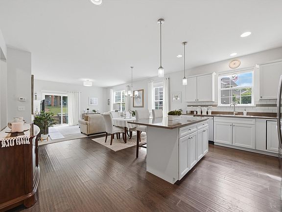 2nd image of 7050 Hidden Green Cir