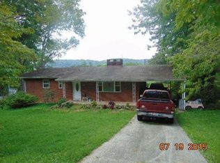 107 W Irving Ln, Oak Ridge, TN 37830