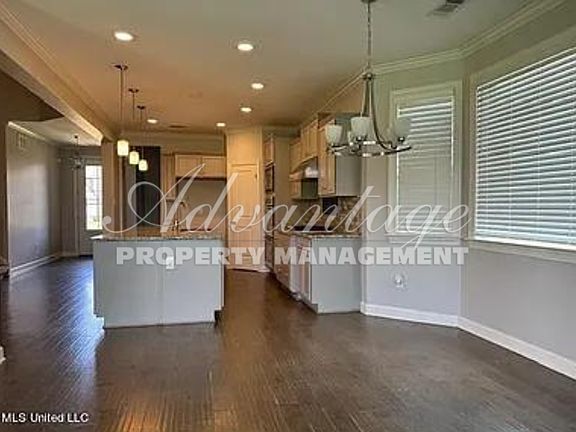 5th image of 13283 Lapstone Ln